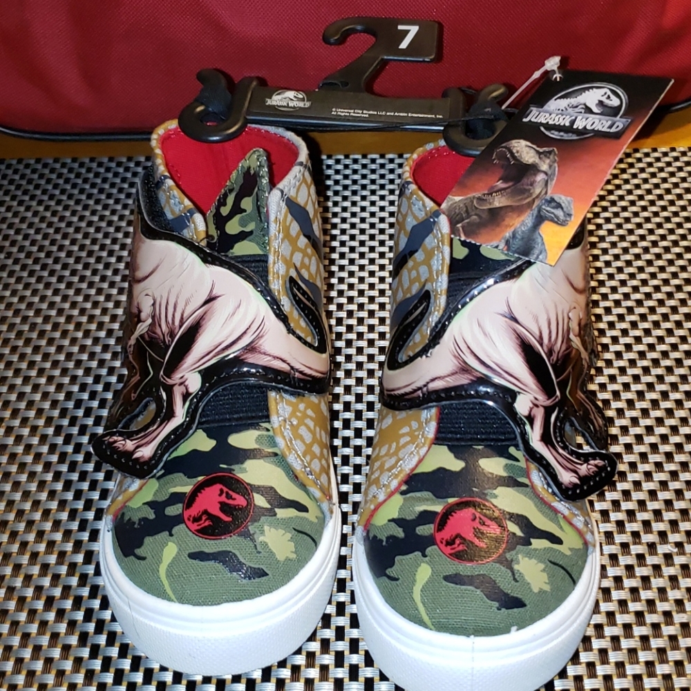 Sneakers I have them in sizes 7,8,9,11,12